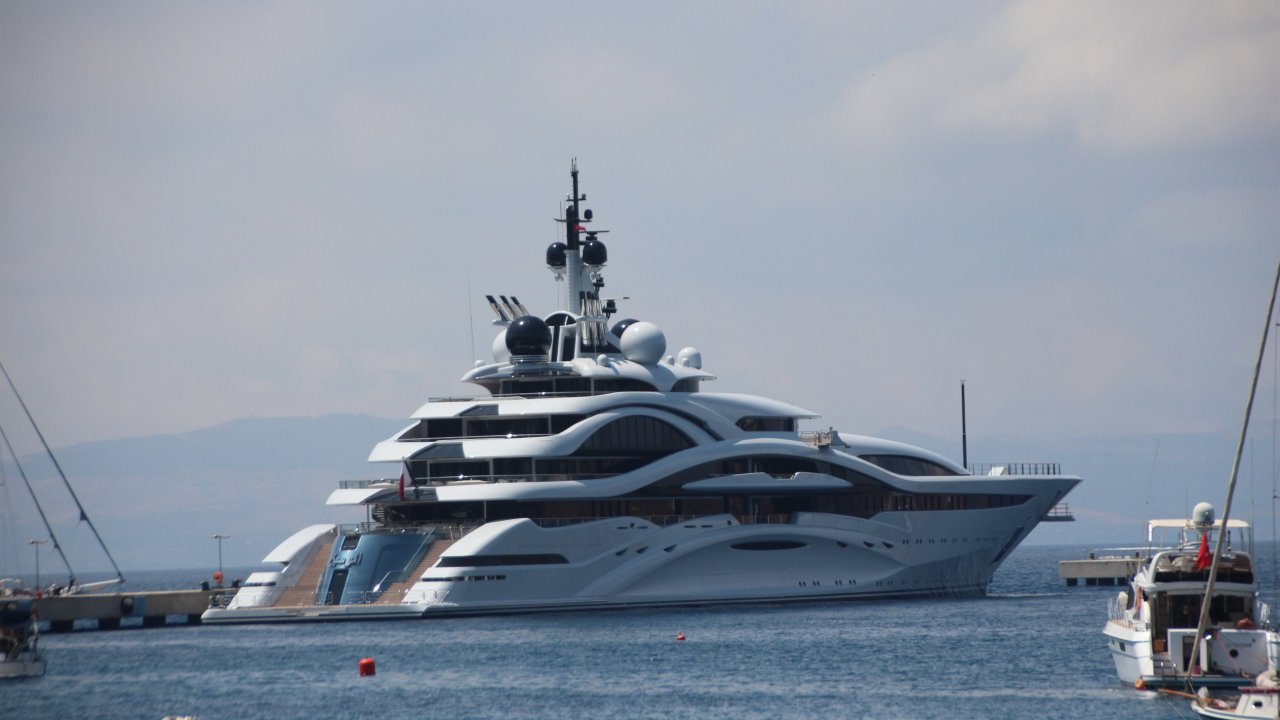 luxury yachts
