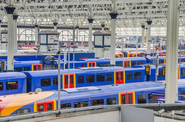uk train delays