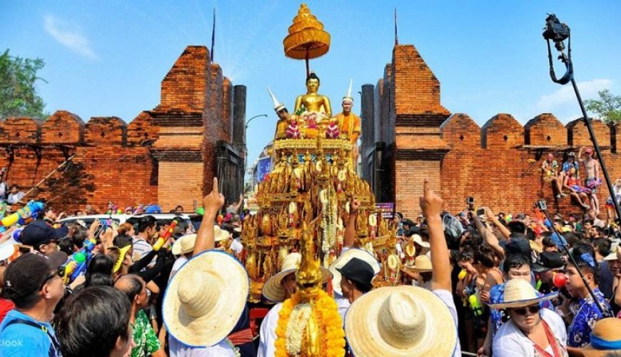 Touristic Cities Known for Their Festivals