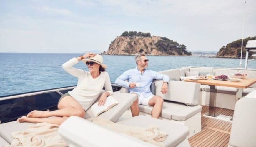 Luxury Yacht Hire for Couples in Nice