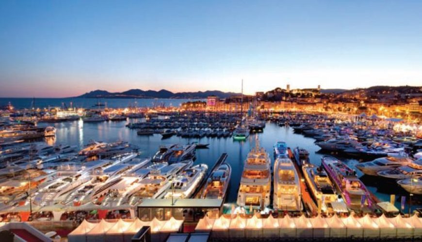 Private Yacht Charter in Cannes for Couples